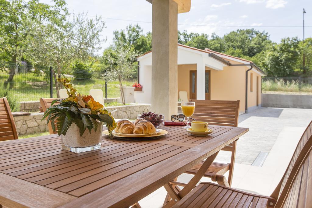 Villa Ivana 라빈 외부 사진