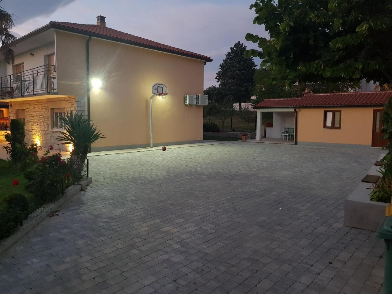 Villa Ivana 라빈 외부 사진